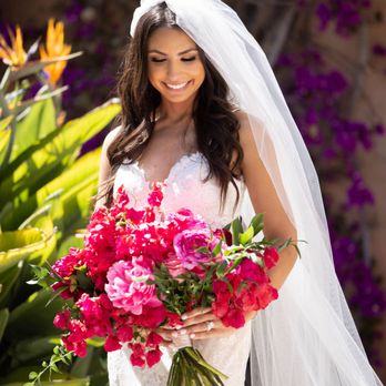 Kate Ford Events - Beautiful bride at Tehama Golf Course- Nikki Ryan Photography - Wedding Planning Near Me Kate Ford Events - Beautiful bride at Tehama Golf Course- Nikki Ryan Photography - Wedding Planning Near Me