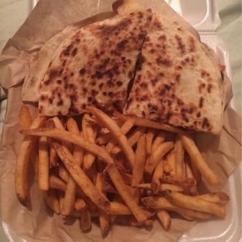 Dillas Quesadillas - Buffalo bacon & double fries - American Near Me - Plano, Texas Dillas Quesadillas - Buffalo bacon & double fries - American Near Me - Plano, Texas