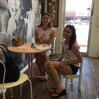A Bakeshop - Waiting for Cupcake Tasting to begin! - Bakeries Near Me - Phoenix, Arizona A Bakeshop - Waiting for Cupcake Tasting to begin! - Bakeries Near Me - Phoenix, Arizona