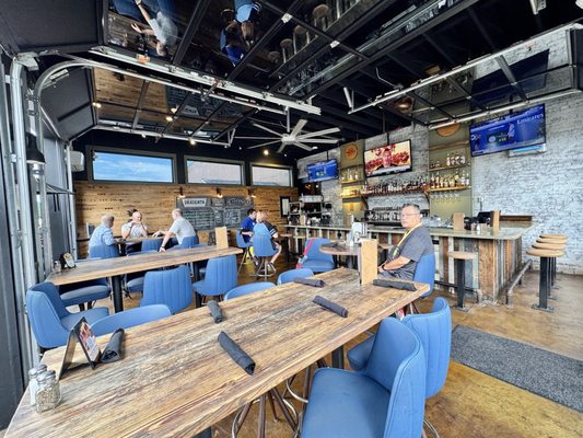 The Exchange Pub + Kitchen by null