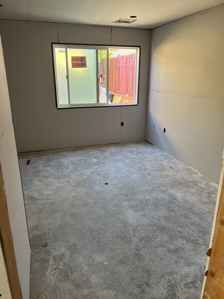 Slide of Mack General Contractors