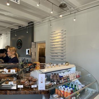 District Coffee - customers in a coffee shop - Coffee & Tea Near Me - Nashville, Tennessee District Coffee - customers in a coffee shop - Coffee & Tea Near Me - Nashville, Tennessee