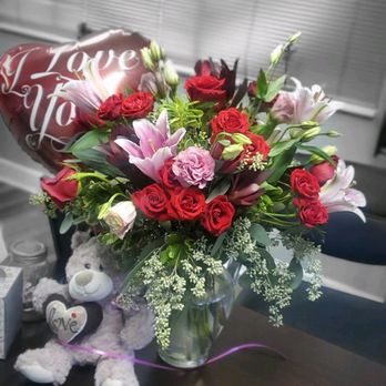 Nana's Flower Shop - Floral arrangement for my wife for anniversary - Florists Near Me - Trenton, Kentucky