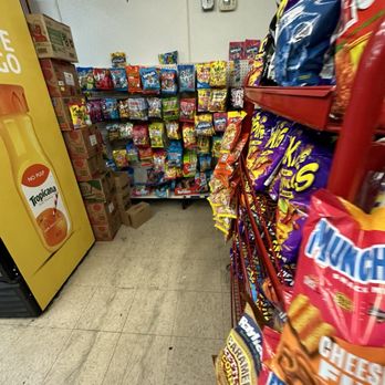 Shop N' Go - Convenience Stores Near Me - Chelsea, Massachusetts Shop N' Go - Convenience Stores Near Me - Chelsea, Massachusetts