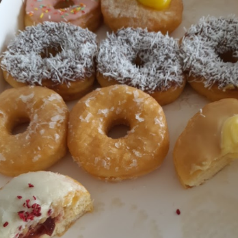 Mama's Donuts - Donuts Near Me - Van Nuys, California