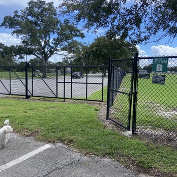Ward Memorial Park - Parks Near Me - Winter Park, Florida