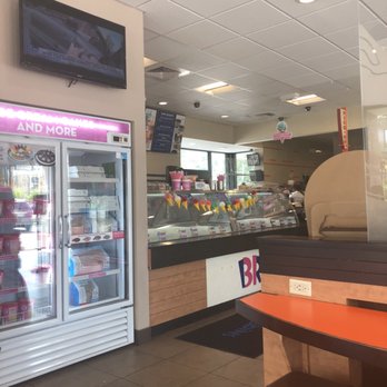 Dunkin' - Nice and neat - Donuts Near Me - Davenport, Florida