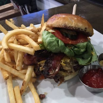 Bistro 135 - Italian Near Me - Tracy, California