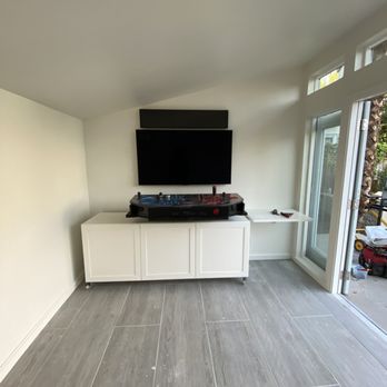 Brown Construction - Flooring Near Me - Pacifica, California