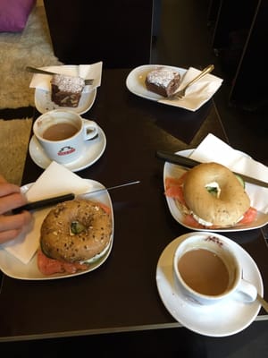 laptop friendly cafe