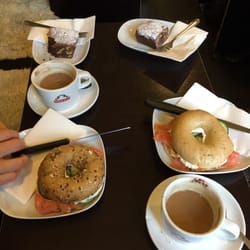 Tingel-Kringel - Breakfast time in Bern