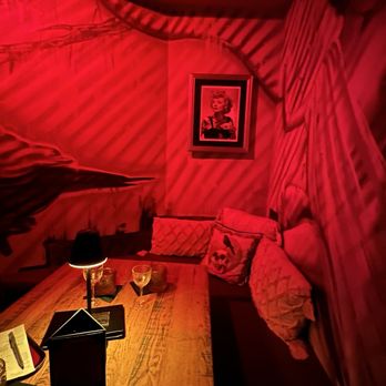 The Vandalist - Corner booth - Cocktail Bars Near Me - Whittier, California