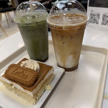 Matari Coffee - Matcha and strawberry latte and Caramel Macchiato - Coffee & Tea Near Me - Queens, New York