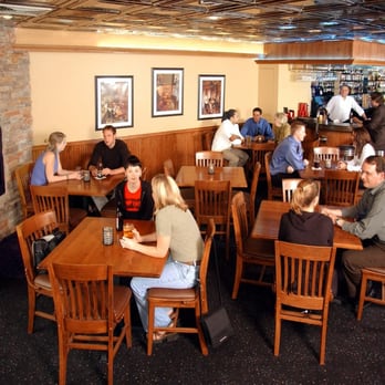 Valley West Inn - LOUNGE - Hotels Near Me - West Des Moines, Iowa Valley West Inn - LOUNGE - Hotels Near Me - West Des Moines, Iowa