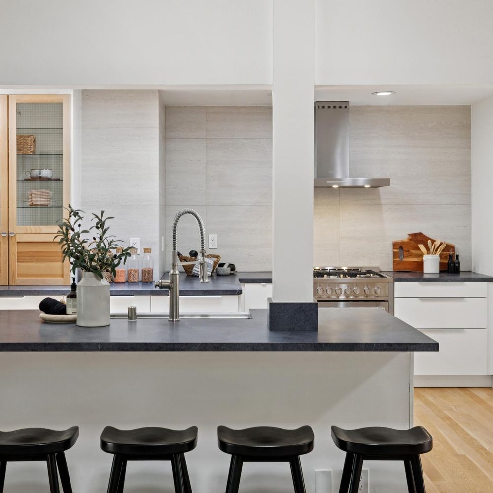 Paramount Builders - Orinda Home - General Contractors Near Me - Tracy, California