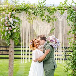 The Oak Barn at Loyalty - March wedding