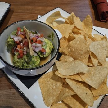 Tommy's Tavern Tap - Spinach & Artichoke Dip w/ tortilla chips - New American Near Me - Mount Laurel Township, New Jersey
