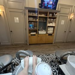 Wellzen Lounge - Pedicure