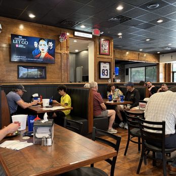 Duff’s Famous Wings - Sandwiches Near Me - Austin, Texas Duff’s Famous Wings - Sandwiches Near Me - Austin, Texas