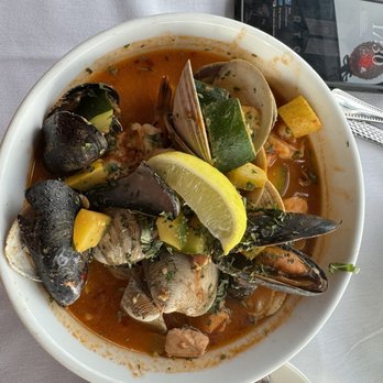 Sol Grill - Seafood Cioppino - New American Near Me - Newport Beach, California
