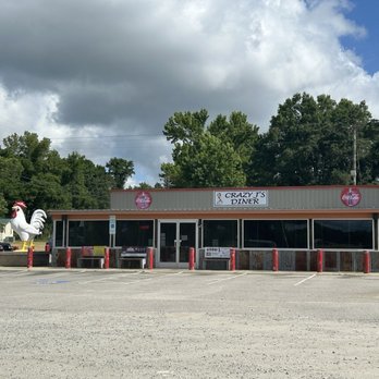 Pa's Country Kitchen - Crazy J's Diner entrance from parking lot - American Near Me - Lilesville, North Carolina Pa's Country Kitchen - Crazy J's Diner entrance from parking lot - American Near Me - Lilesville, North Carolina