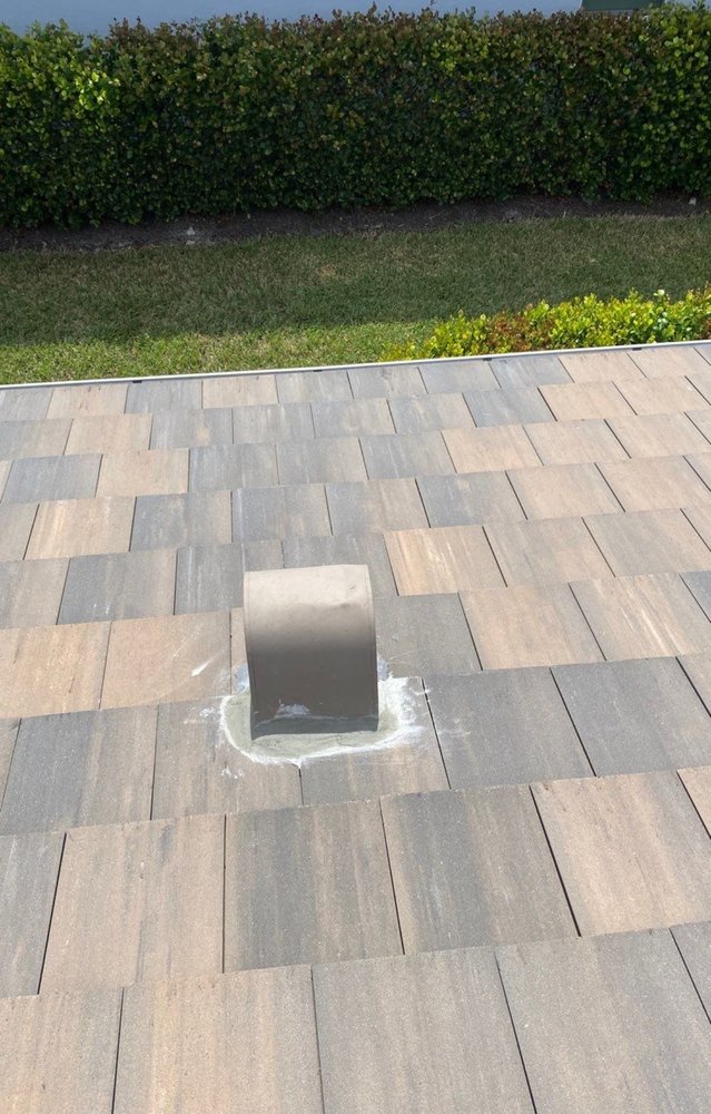 Slide of R4 Roofing and Reconstruction