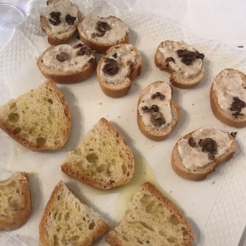 Truffle Hunter - Truffle crostini - Food Tours Near Me - Florence, FI