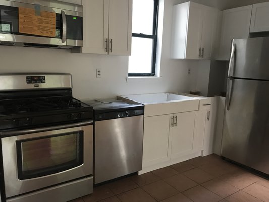 MPC General Contracting Corp Logo