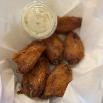 Kickin' Crab - Downtown Fullerton - Kickin wings 6 pieces $ 13.50 6.21.26 - Cajun/Creole Near Me - Fullerton, California