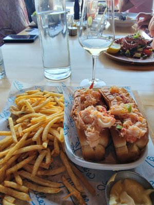 Lucille's Laval by null