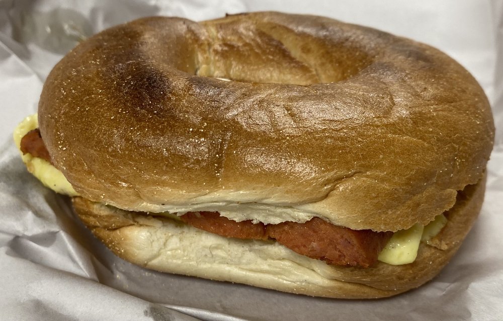 RJ’S HOT DOG STAND Updated May 2024 24 Photos & 17 Reviews 47 Wyandotte St, Essington