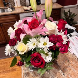 Westbury Florist - Valentine's arrangement