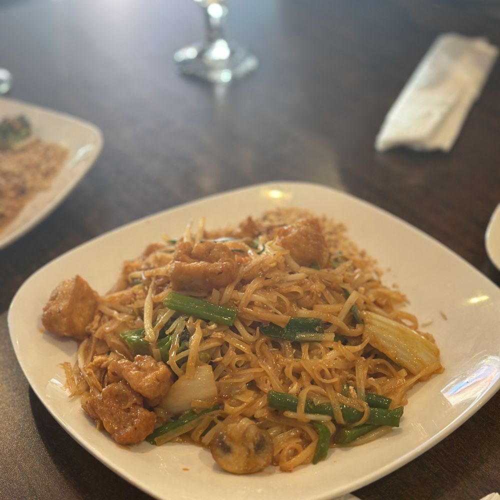 Sanphan Thai Cuisine - 44. Pad Thai (Veggie) - Thai Near Me - Washington, DC, District of Columbia