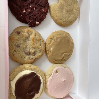 Crumbl - Del Mar - Snuck a bite - Bakeries Near Me - Del Mar, California Crumbl - Del Mar - Snuck a bite - Bakeries Near Me - Del Mar, California