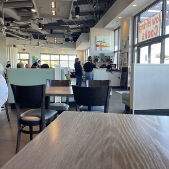 Broken Yolk Cafe - Dining area. - Breakfast & Brunch Near Me - Chandler, Arizona Broken Yolk Cafe - Dining area. - Breakfast & Brunch Near Me - Chandler, Arizona