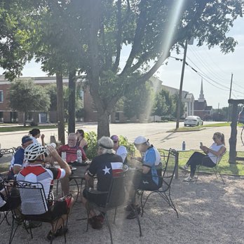 Howdy Honey - Outside group meeting! - Coffee & Tea Near Me - Grapevine, Texas Howdy Honey - Outside group meeting! - Coffee & Tea Near Me - Grapevine, Texas