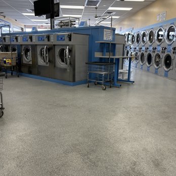WaveMAX Laundry - Washer and dryers - Laundromat Near Me - Mesa, Arizona