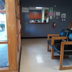 Phoenician Medical Center - Reception