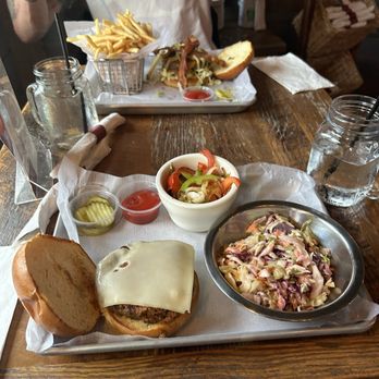 Tessie's bar & kitchen - Burgers Near Me - Waltham, Massachusetts