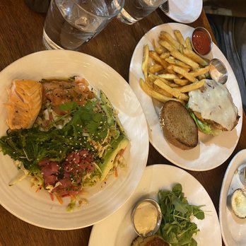 Di Pescara - Tuna & Salmon Poké Bowl Jumbo Lump Crab Cake Grilled Turkey Burger - Italian Near Me - Northbrook, Illinois Di Pescara - Tuna & Salmon Poké Bowl Jumbo Lump Crab Cake Grilled Turkey Burger - Italian Near Me - Northbrook, Illinois