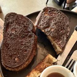 Palmer Restaurant - How they let this leave the kitchen is beyond me.