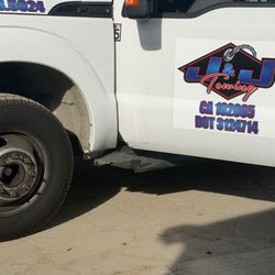 J & J Towing