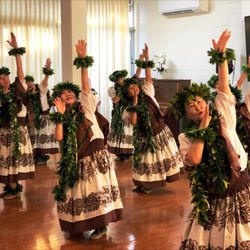 The Care Center of Honolulu - Weekly entertainment