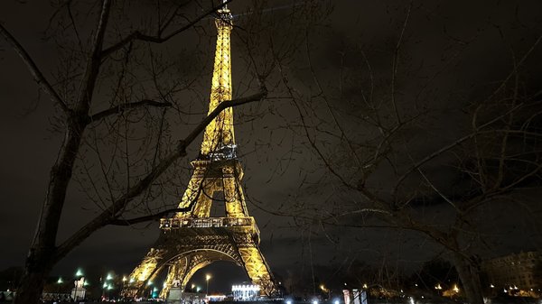 Ducasse sur Seine by null