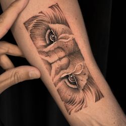 Cacho tattoo studio - Lion eyes tattoo