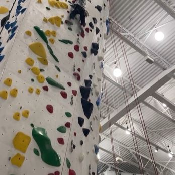 Sportrock - Top rope climbing - Rock Climbing Near Me - Gaithersburg, Maryland