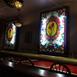 Armando's Pizza - Nice dining area.  Order at counter first.
