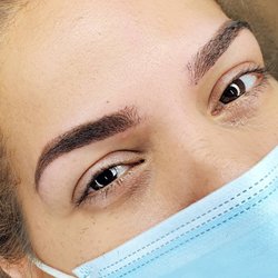 Liti Beauty - Powdered brows
