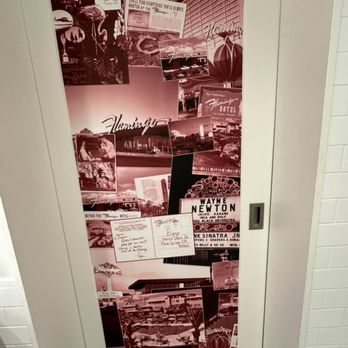Flamingo Las Vegas - Inside sliding door to bathroom - Hotels Near Me - Las Vegas, Nevada Flamingo Las Vegas - Inside sliding door to bathroom - Hotels Near Me - Las Vegas, Nevada