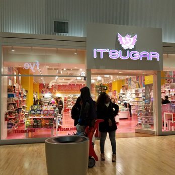 IT'SUGAR - two people walking in front of a store - Candy Stores Near Me - Gurnee, Illinois